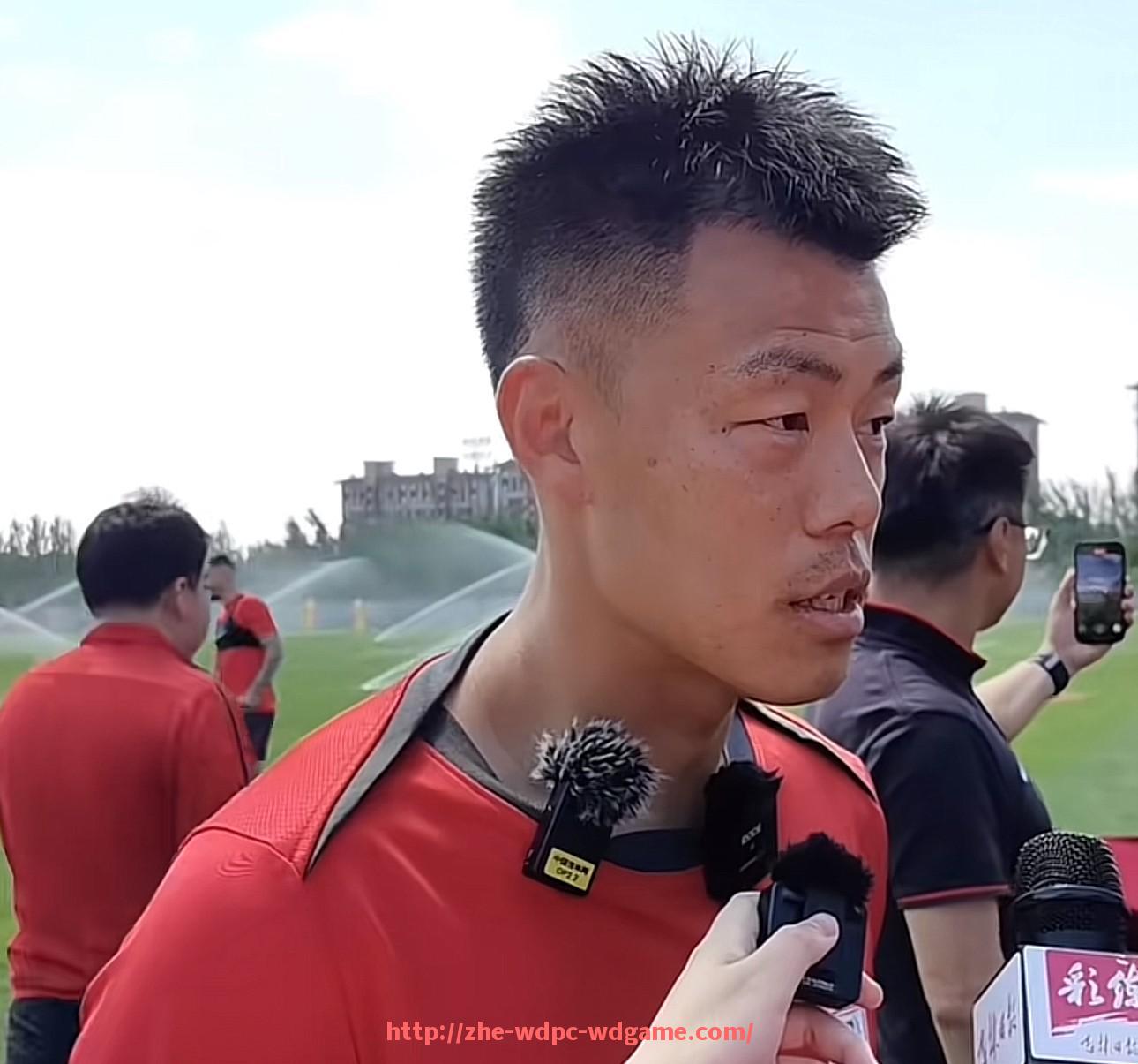 问鼎娱乐官方网站-法甲进攻策略深度分析：高位压迫与快速反击比较