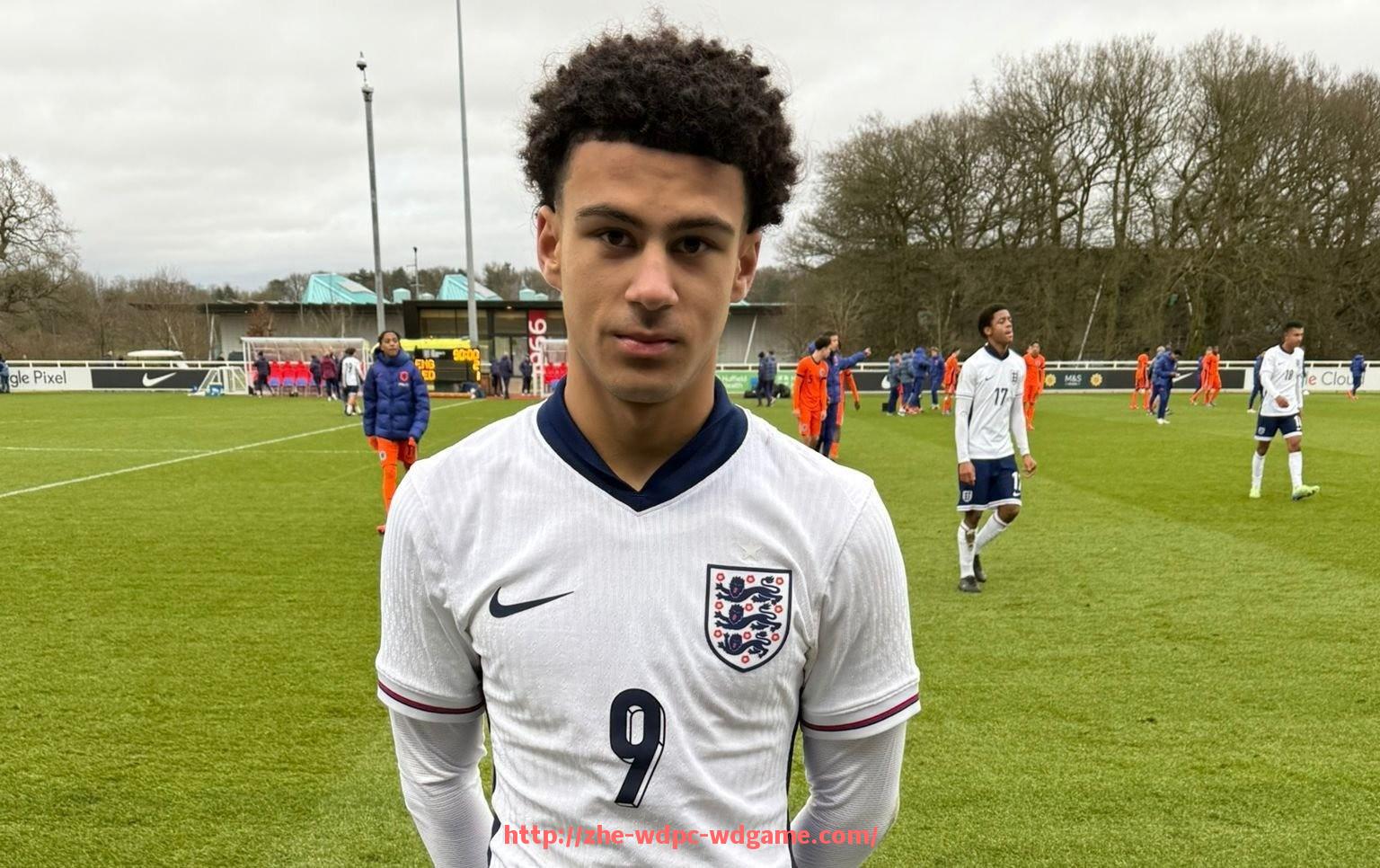 问鼎娱乐官方网站-世俱杯数据实时更新平台推荐：精准掌握比赛进程与球员表现